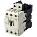 Mitsubishi S-T32 AC200V Magnetic contactor. 15kW; Us = AC 200V, 50Hz