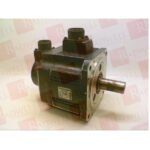 Mitsubishi HC-SFS52B
Servomotor, Rated Output: 500 W; Rated torque 2,39 Nm, Maximum torque 7,16 Nm