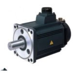 Mitsubishi HC-RP353B 3.5KW 3000RPM
Servomotor, Rated Output 3.500 W; Rated torque 11.1 Nm, max torque 27.9 Nm